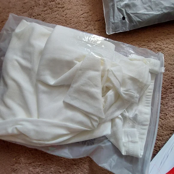 2 peice shirt dress  run tight - Picture 3 of 4